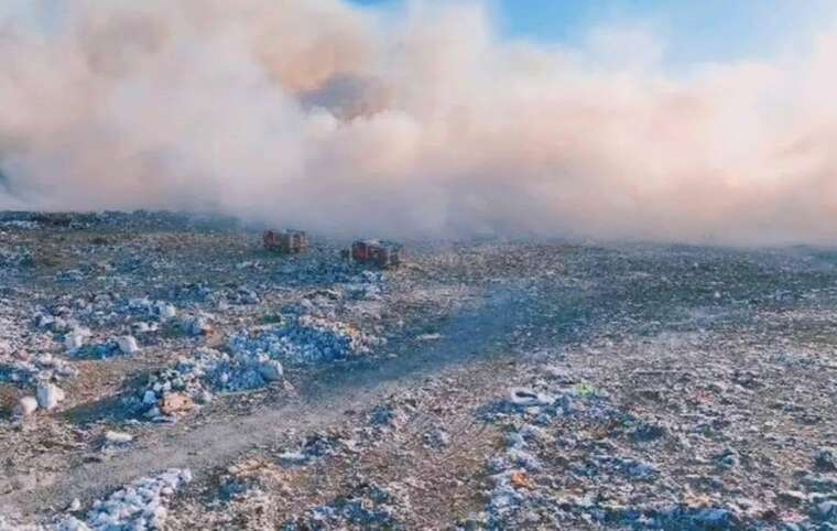 У Житомирі горить сміттєзвалище: школи перевели на дистанційне навчання