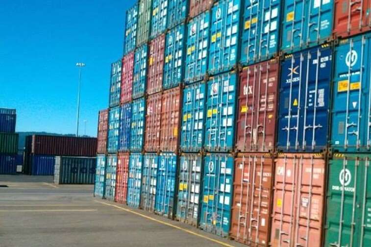 Bloomberg: Американські порти вимагають скасувати мита Трампа через загрозу масових звільнень