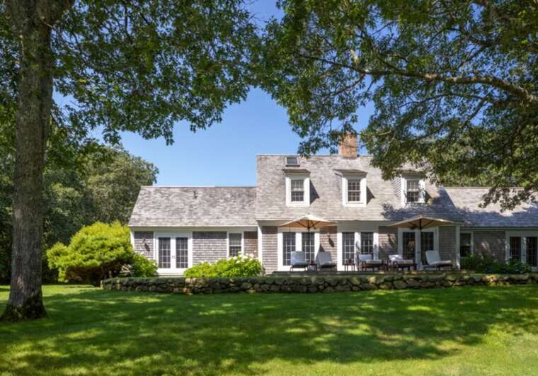 Особняк, где отдыхала семья Обамы, выставлен на продажу за 40 миллионов долларов