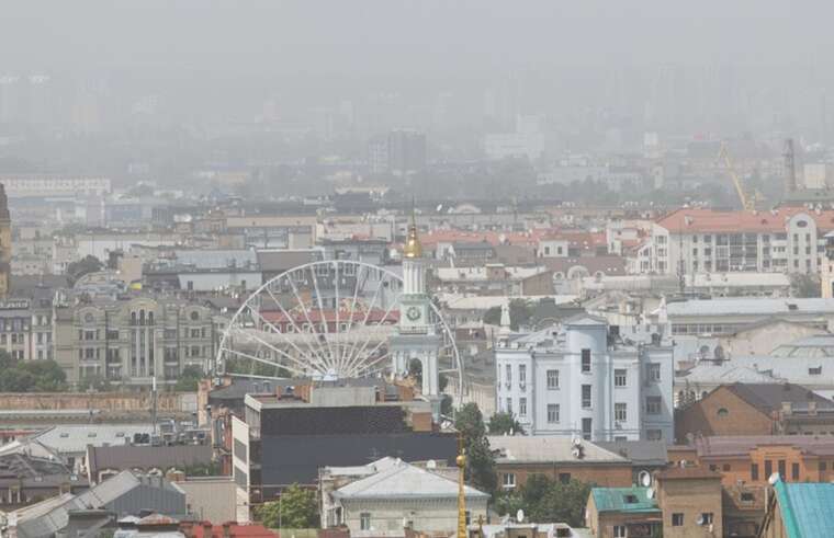 Киевскую область накрывает пылевая буря