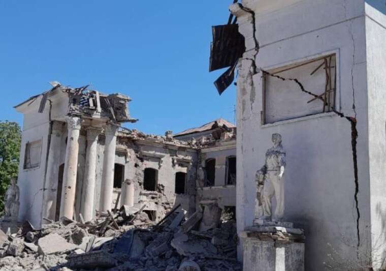 РФ нанесла удар по Дружковке в Донецкой области, пострадали три человека