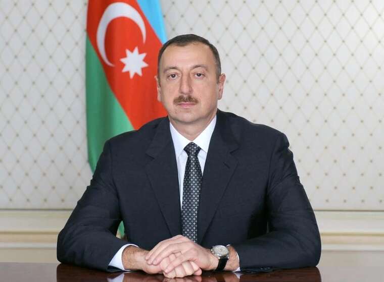 Президент Азербайджана не полетел на парад к Путину