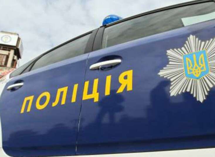 У Харкові ТЦК та поліція жорстко затримали чоловіка біля ринку Барабашово — соцмережі