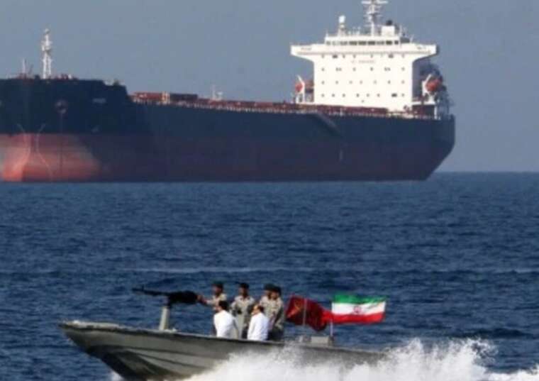 Иранская нефть под прикрытием: «зомби-суда» прорываются в Китай, вопреки санкциям