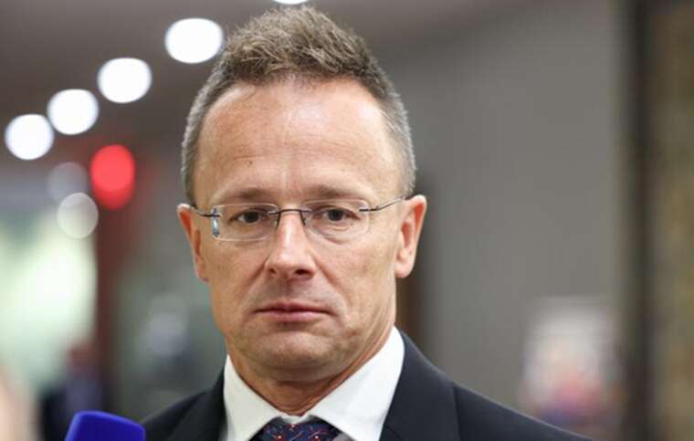 Сийярто заявил, что Венгрия высылает двух украинских дипломатов за "шпионаж под прикрытием"