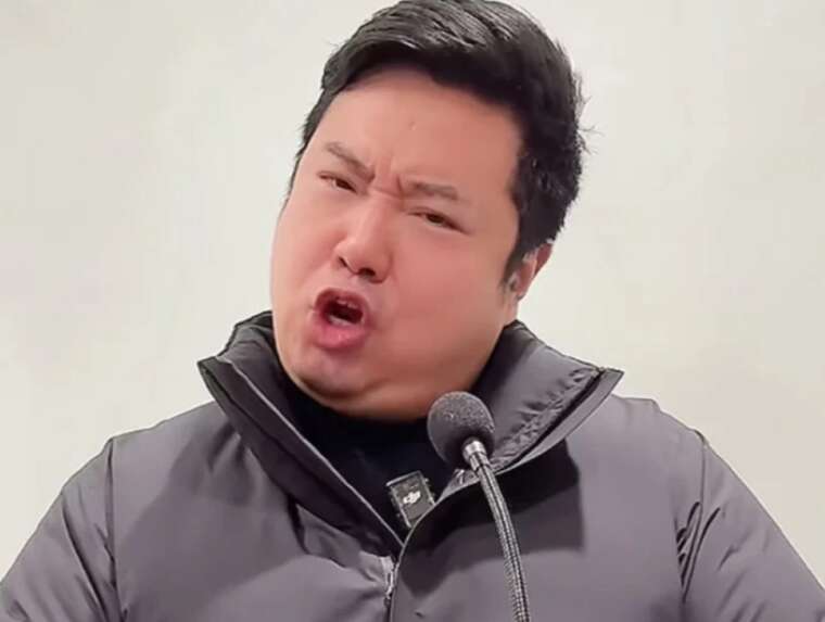 Китайський "двійник" Трампа приголомшливо точно копіює голос і манери президента США