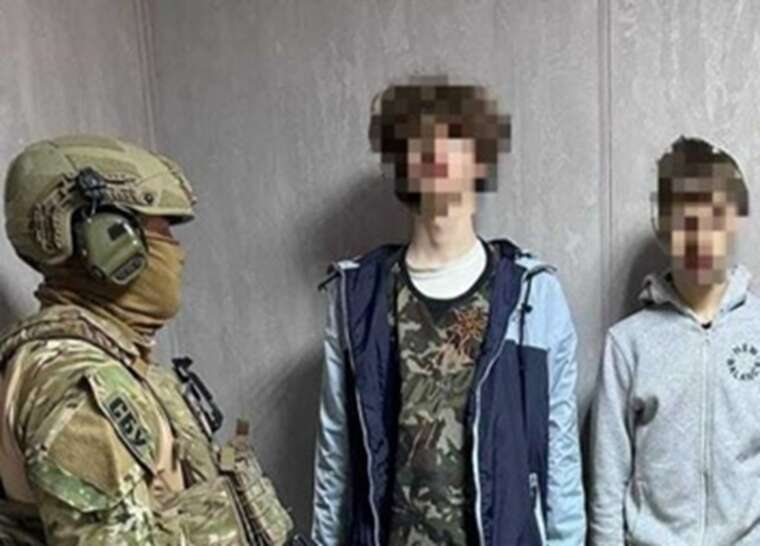 У Рівному затримали юнаків, які вчинили теракт за інструкцією з Telegram