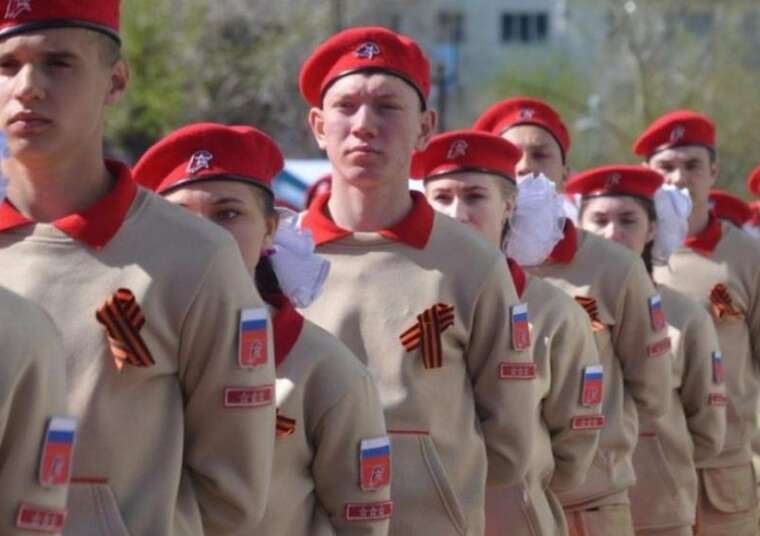 В захваченной Донецкой области оккупанты "официально" запустили движение "Юнармии"