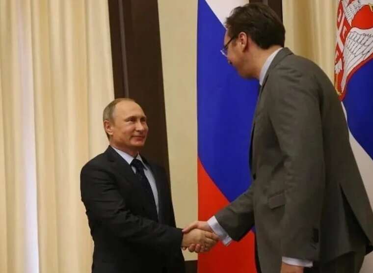 Фотошоп, підбори, двійники: Путін і його нескінченна боротьба за сантиметри