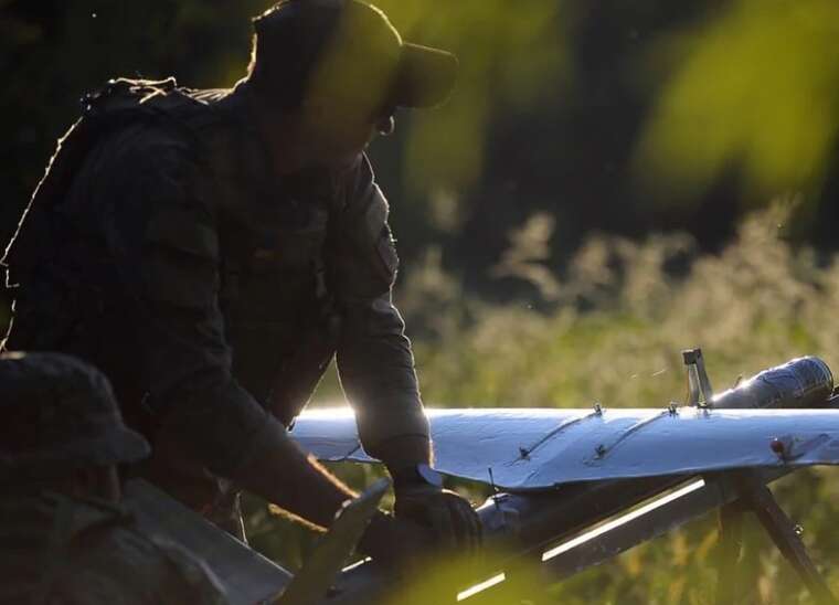 Прикордонники уразили ворожу техніку на Курщині та зіпсували логістику російським військам