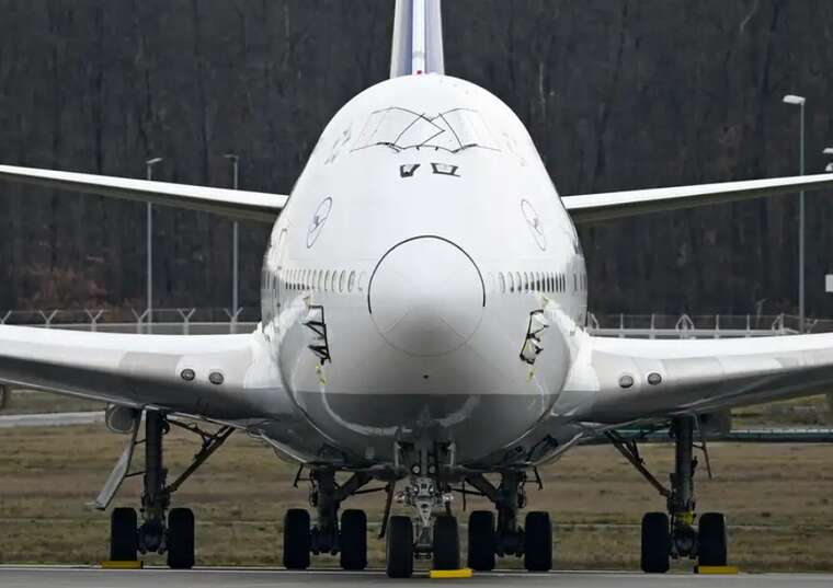 Літак Boeing, подарований Катаром Трампу, може стати проблемою для безпеки – WP