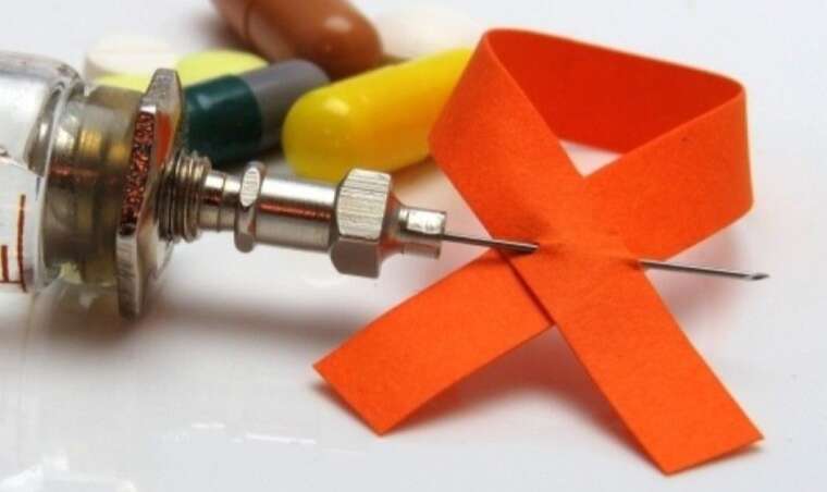 Politico:  USAID   100    ²