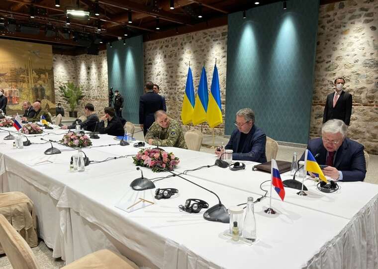 Українська делегація планує обговорити оголошення 30-денного перемир’я, - WSJ