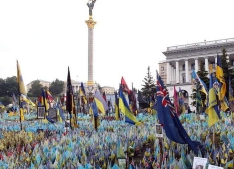 У столиці озброєні правоохоронці охороняють Меморіал Пам’яті на майдані Незалежності
