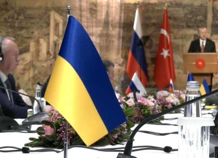 Переговори в Стамбулі пройшли "позитивніше, ніж очікувалося", - CNN