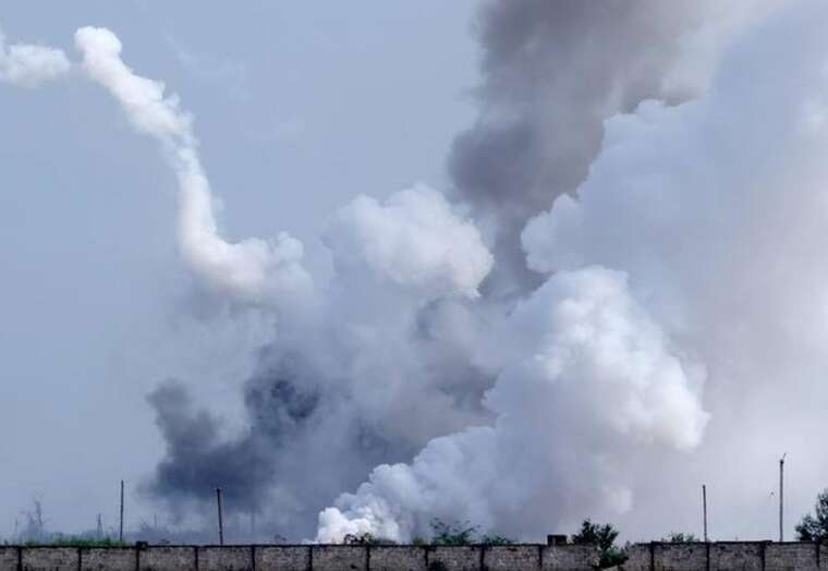 Дрони СБУ атакували склади боєприпасів РФ в окупованому Криму: зафіксовано вибухи та пожежу