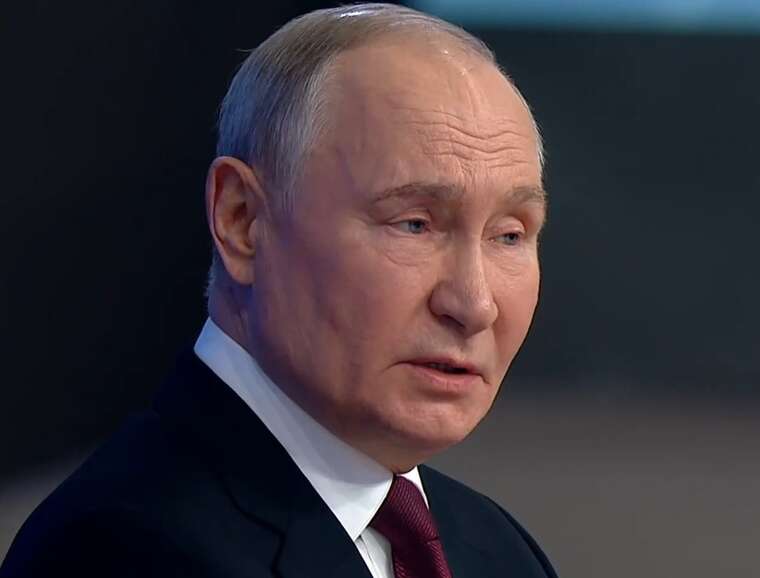 Путін завершив розмову з Трампом і вийшов до преси — росЗМІ