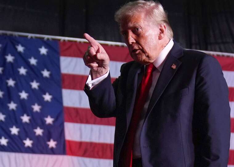 Британські ЗМІ звинувачують Трампа у "зраді" України після розмови з Путіним