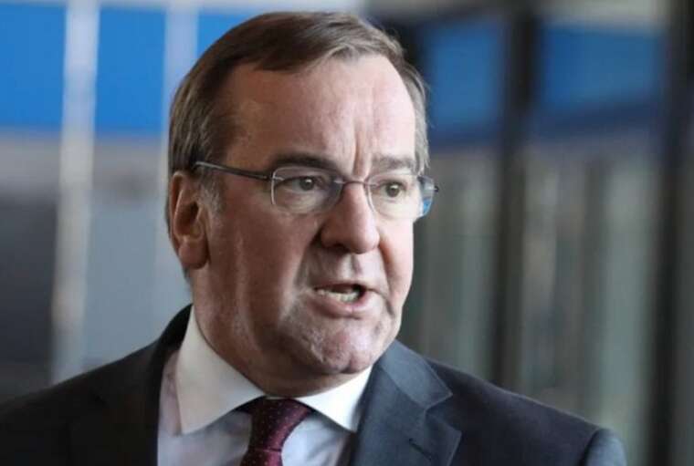 Путін продовжує грати на затягування часу - Пісторіус