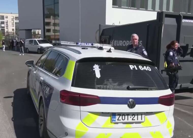 Напад у фінській школі: трьох учнів госпіталізовано, нападника затримано