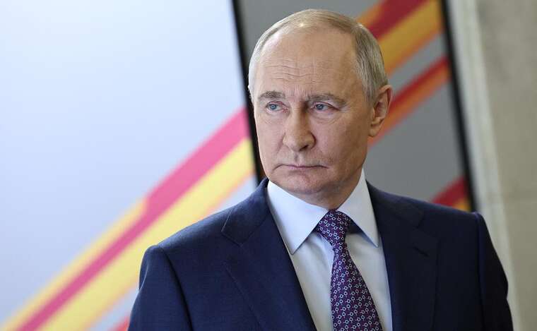 Россия хочет включить в "буферную зону" вдоль границы с Украиной три области