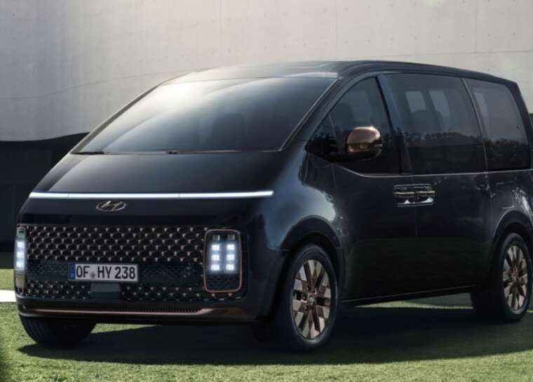 Елітний комфорт за держкошти: Нацполіція купить Hyundai Staria за ціною квартири