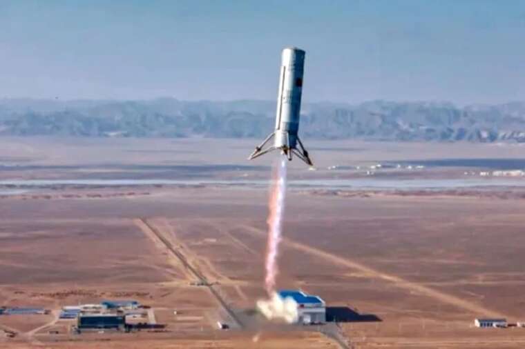 У Китаї показали випробування першої в країні багаторазової ракети