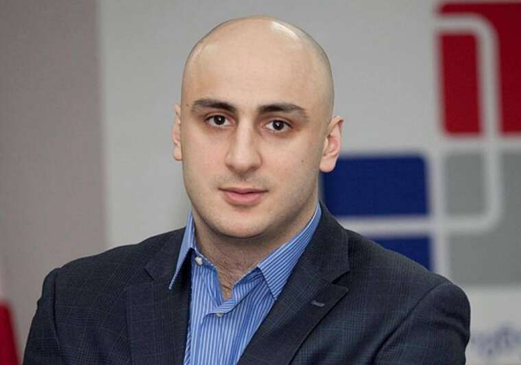 В Тбилиси задержали оппозиционера Нику Мелию: адвокат заявляет о "похищении"