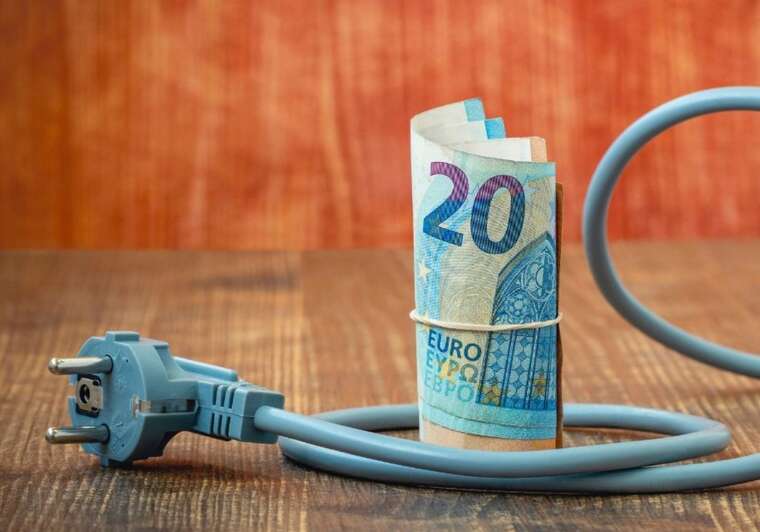  ͳ         "" 㳿  Bloomberg