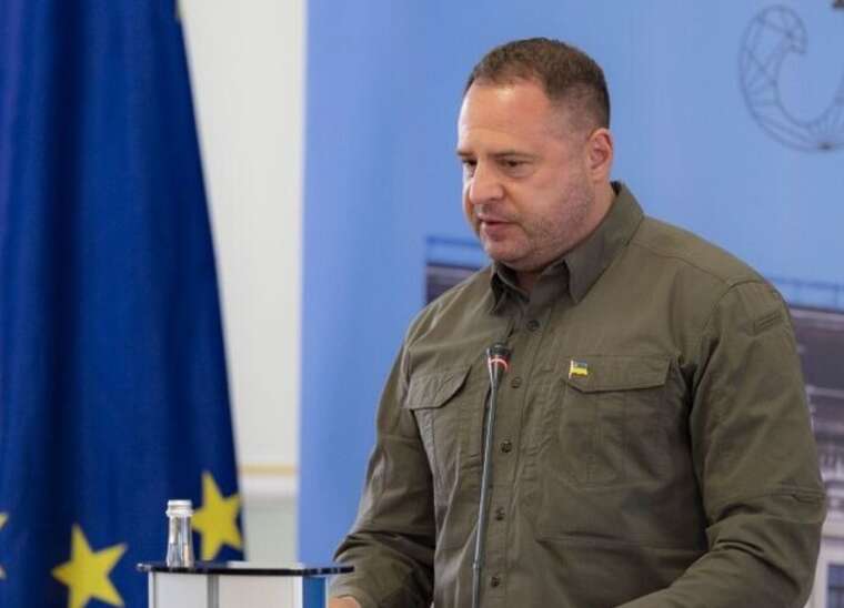 Єрмак: Україна готова до переговорів із РФ, але не на умовах капітуляції