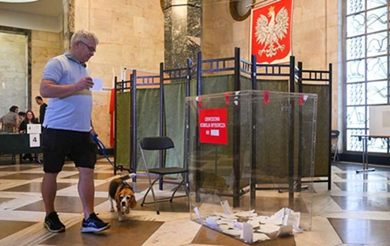 У Польщі почався другий тур виборів президента