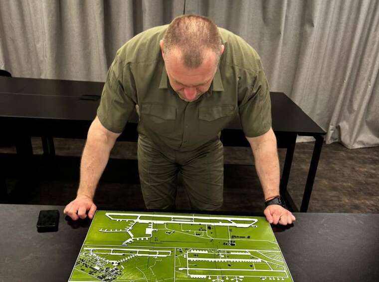 "День Малюка": Сеть заполонили мемы после масштабной атаки СБУ на аэродромы РФ