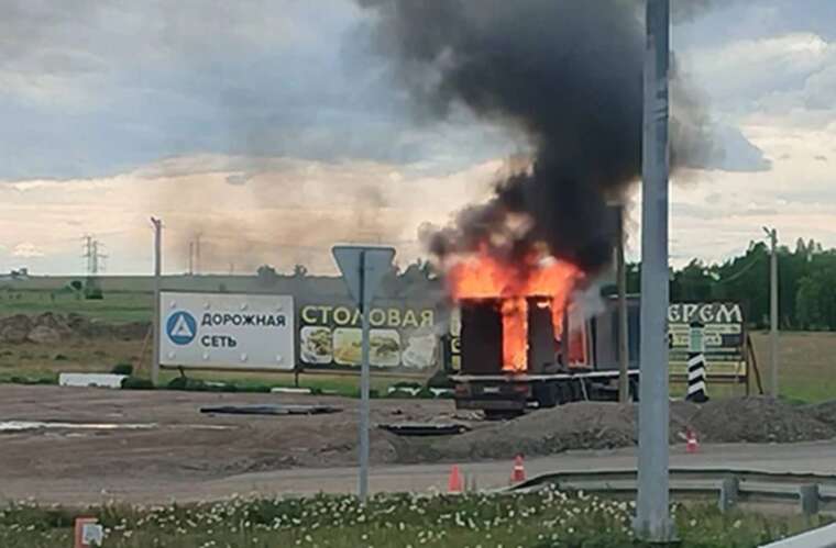 Атака БпЛА на авіабазу "Бєлая": в мережі з’явилося нове відео