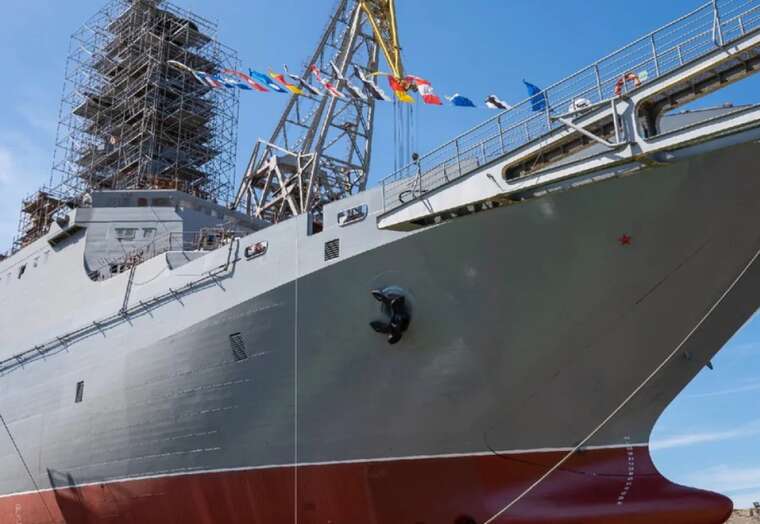 В российском Калининграде состоялся спуск на воду БДК "Владимир Андреев"