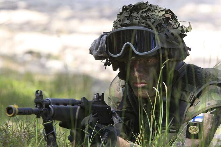 Фінські військові переходять на карти і компаси — GPS більше не викликає довіри