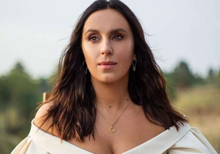 Джамала продала недобудований будинок у Крюківщині: мрія про заміське життя залишилася позаду