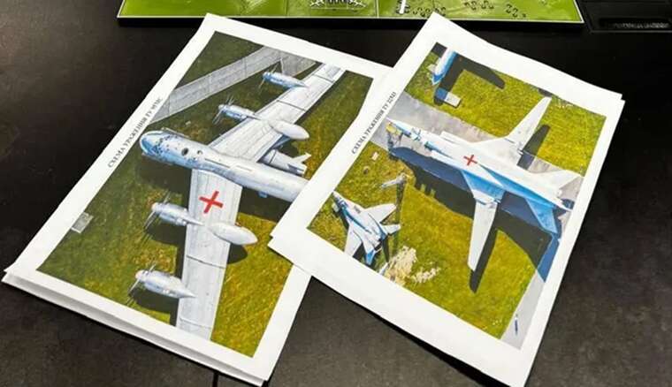 Visible are four destroyed Tu-95s: Satellite images of the "Olenya" airfield have been published
