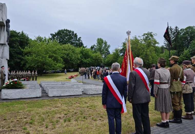 Польща запровадила «День пам’яті жертв геноциду ОУН і УПА»: У МЗС України відреагували