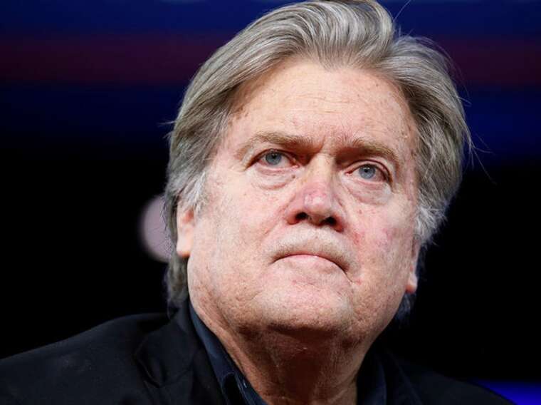 Беннон вимагає депортації Маска та розслідування його імміграційного статусу