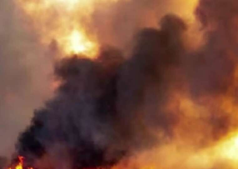 Атака на Харків: після удару КАБу виникла пожежа на околиці міста