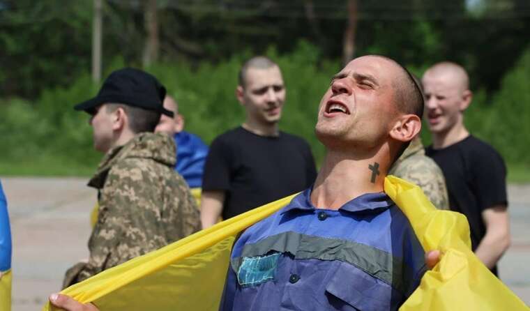 Зеленський: В Україну повернулася перша група українських військовополонених до 25 років