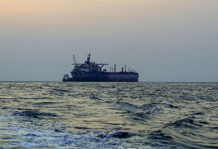 Японія вперше за два роки імпортувала російську нафту з санкційного танкера