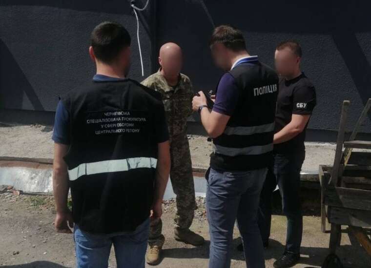 Лейтенант ТЦК за 2000 доларів обіцяв «влаштувати» військового в інший ТЦК замість фронту