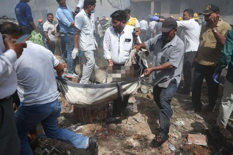 Авіакатастрофа в Індії: Boeing подав сигнал «Mayday» перед падінням на житловий район