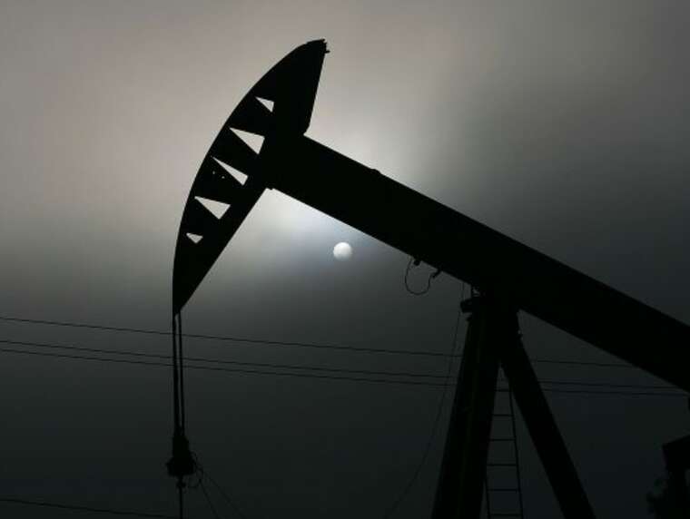 Ціни на нафту зросли майже на 9% після атаки Ізраїлю на Іран