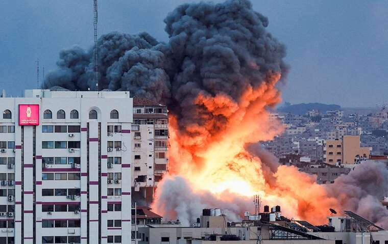 Самознищення носія дронів: у Тегерані ліквідовано машину після удару по ППО