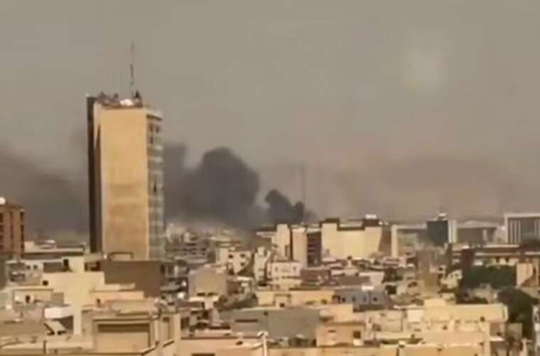 Столиця Ірану під атакою: ППО працює вдень