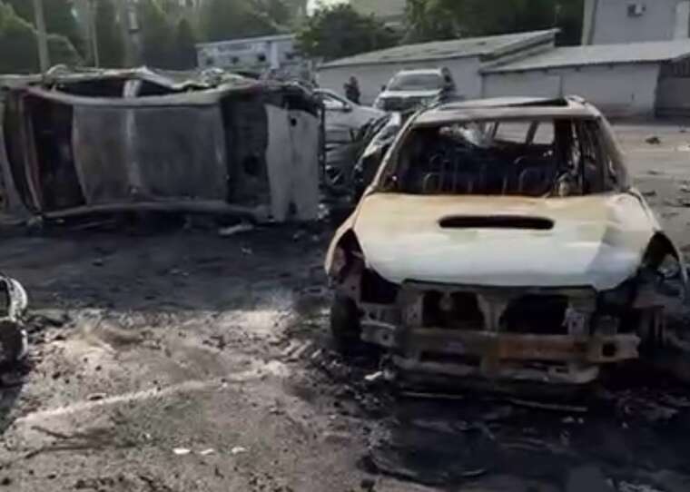 Масштабні руйнування в Запоріжжі: місто оговтується після нічної атаки