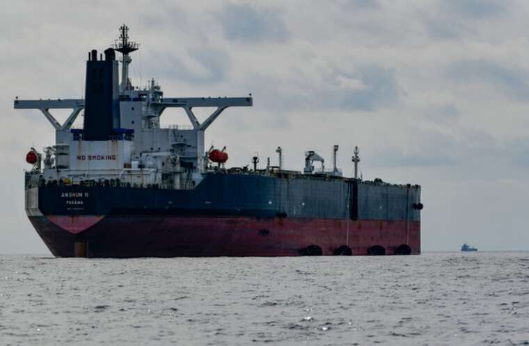 The Russian Federation illegally transports oil near Greece, bypassing sanctions, - DIU