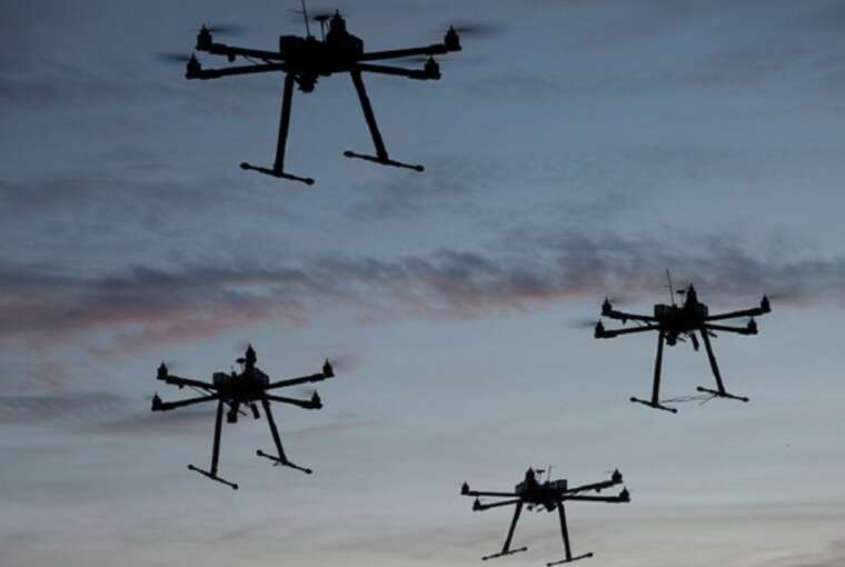 Масована атака дронів на Херсон: щонайменше 14 поранених у Дніпровському районі